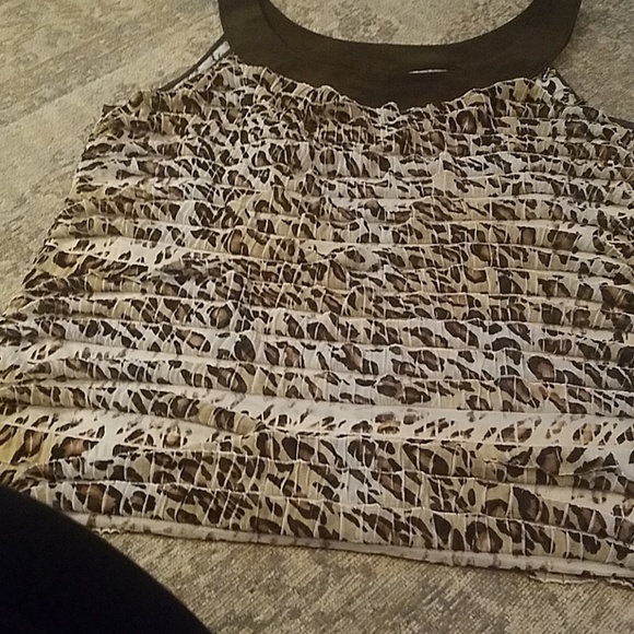 Sleeveless cheetah print, sz xl - Picture 2 of 2